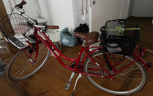 Rotes damenrad ortler - damenrad, 28