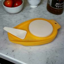 TUPPERWARE D14 MAMSELL GELB SCHNEIDBRETT MIT SPATEL