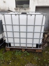 Wasserbehälter 1000 Liter mit Wasserhahn gereinigt