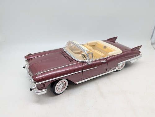 Road signature cadillac - road, 1:18