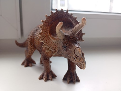 Triceratops schleich fast wie - triceratops,