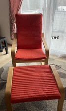 Ikea Sessel Poäng, rotes Polster, helles Holz