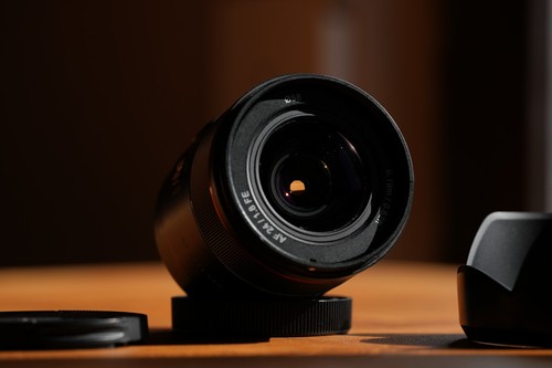 Samyang 24mm 8 fe - f1.8,