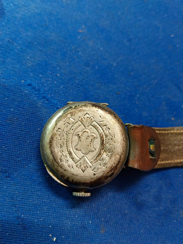 Antike armbanduhr - antike,