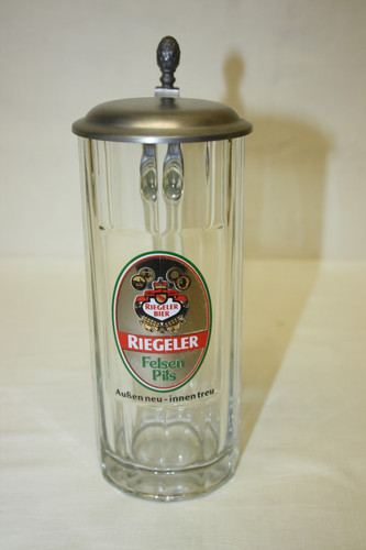 älterer formschöner glas - /,