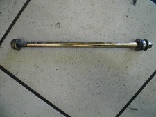 A. Kymco Vitality 50 2T Steckachse vorne Vorderrad Achse Radachse 