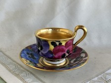 Schöne Ambrosius Lamm Dresden Tasse mit vielen Blumen und viel Gold