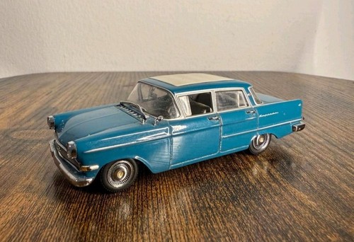 Minichamps opel kapitän - minichamps,