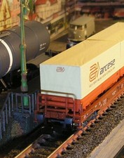1:160 Roco 25465 Einheitstaschenwagen der FS mit 2x20" Container "Arcese"