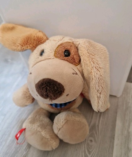 Kuscheliger hund mit halstuch - hund,