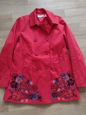 Jacke v. Desigual 40 M in rot mit Stickerei vorn neuwertig