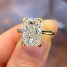 3,50 TCW strahlender Moissanit