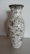VILLEROY &BOCH Mettlach Vase