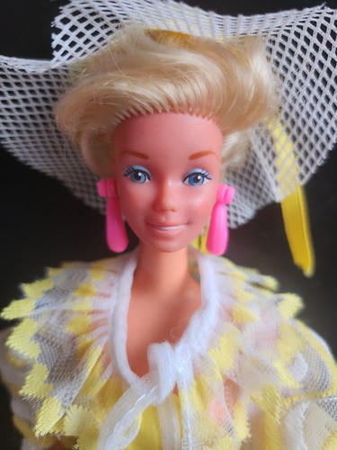 Barbie pretty changes puppe - changes,