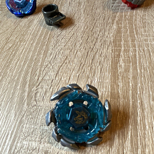 Beyblade blitz striker - beyblade,