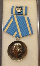 DDR Medaillen Fridrich -Engels