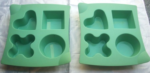 Tupperware 2 grüne - "tupperware",
