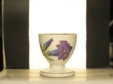 Eierbecher, Entsian. Seltmann Vohenstrauss Porzellan. 2462W