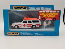 MATCHBOX / SUPERKINGS K - 96 / VOLVO AMBULANCE MIT FIGUREN UND TRAGE IN OVP