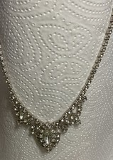 Rares altes Collier Modeschmuck, Straßsteine, 38 cm lang