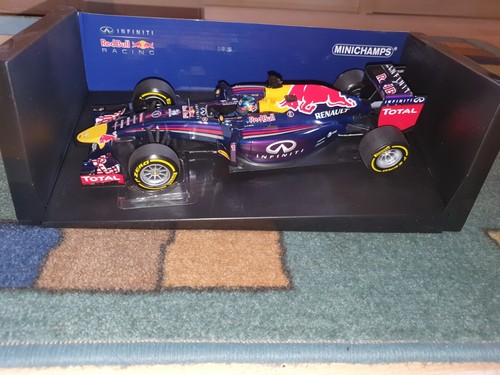 Sebastian vettel 2014 red - sebastian,
