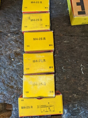 100 stück hilti m4 - ,