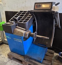 Wuchtmaschine Radwuchtmaschine