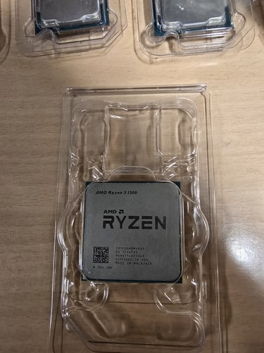 Amd ryzen 1200 quad core - 3,