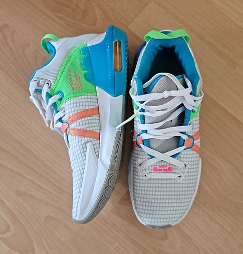 Nike lebron witness - nike,