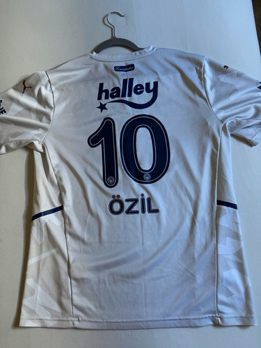 Fenerbahce away özil - away,