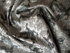 China Brokat Seidenstoff