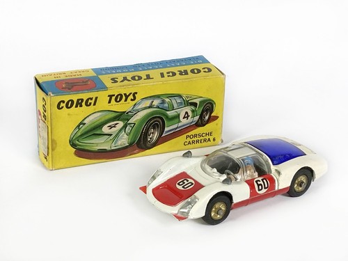 Lot 8668 corgi toys - lot,