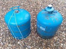 2 x leere Camping Gaz 907