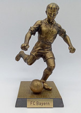 Dekorative Fußballfigur auf Sockel "FC Bayern"