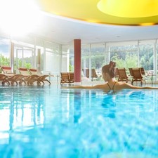 3 Tage Kurzreise Bad Herrenalb Schwarzwald | 4*S Hotelgutschein ÜF 2P Wellness