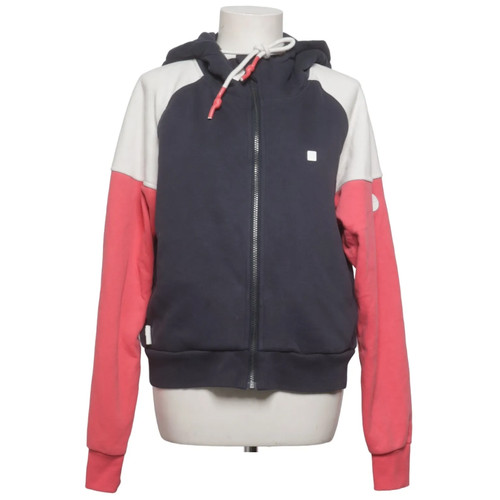 Alife kickin - &,