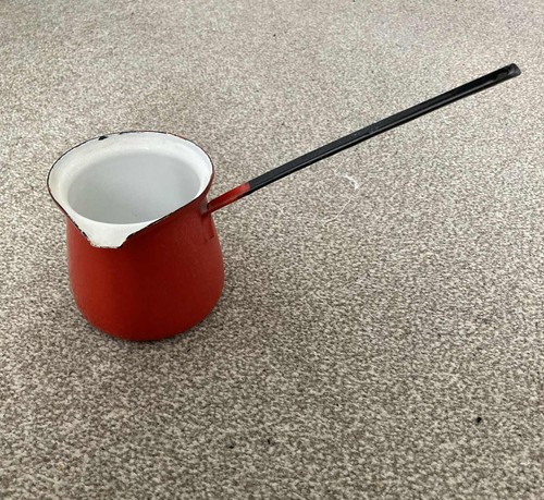 Vintage roter emaillegeschirr - vintage,