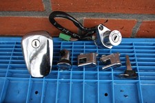 Suzuki VS 1400 Intruder VX51L  Schloßsatz original  1987-2003