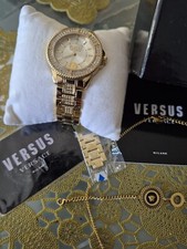 Versace Versus Uhr ,Ring , Halskette und Armband Set absolut neuwertig.