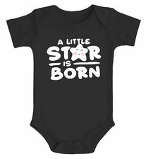 Baby Body mit Spruch A little