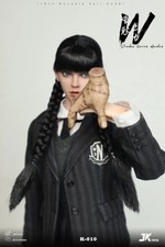 Wednesday addams hot toys - wednesday,