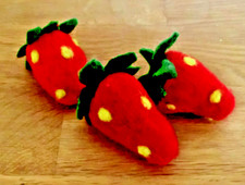Erdbeere aus 100% Filz  rot