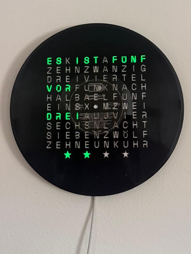 Wortuhr aus einer original