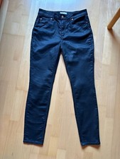 H&M Jeans schmale Hose  Gr. 42 eher 40 schwarz beschichtet coated