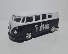 Welly VW VOLKSWAGEN BULLY T1 MICROBUS 1962 SCHWARZ WEISS WERBEMODELL "AFRI COLA"