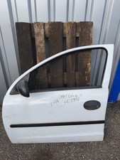 Opel Corsa C 5 Türer Tür Vorne Links Weiß Z474