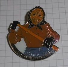 metall ansteck nadel pin alt fasching nz see gockel buch horn  hexe fn fasnet