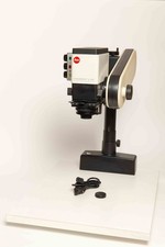 Leitz FOCOMAT V35 Vergrößerungsgerät mit Focotar 2,8/40 Farbmischkopf