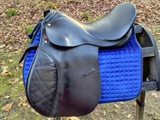 Vielseitigkeitssattel weite