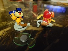 2 Eishockey Figuren aus Ü-Ei